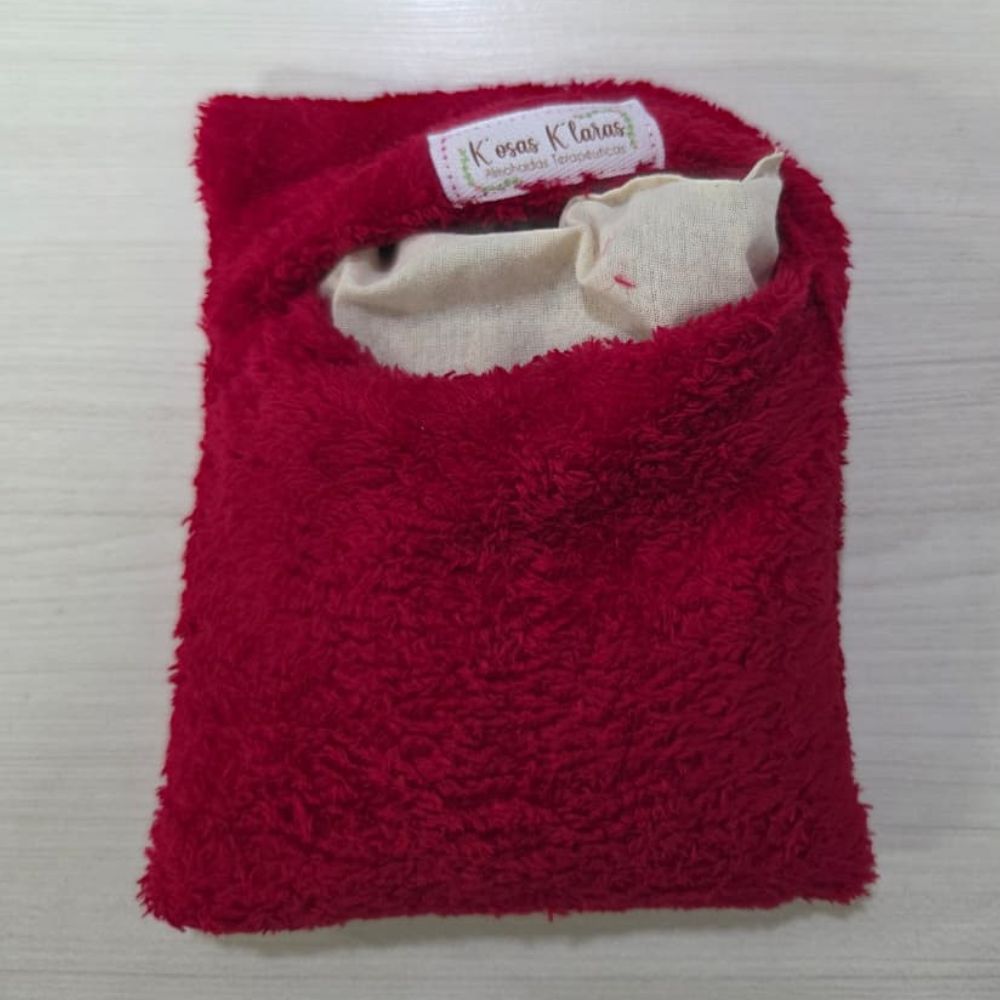 Guatero de semilla de felpa granate con tapa interior y etiqueta frontal