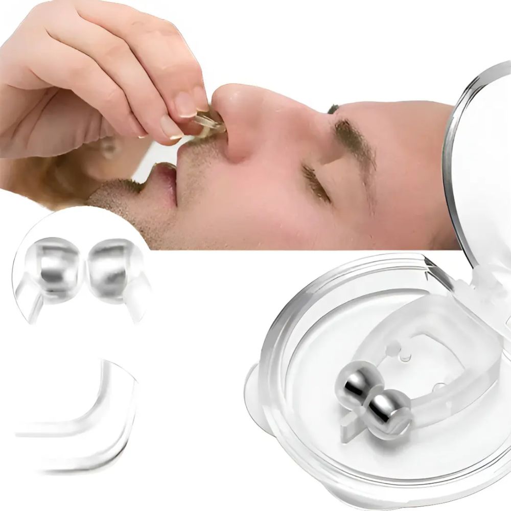 Clip nasal antirronquido en uso, pinzas translúcidas con fijación nasal.