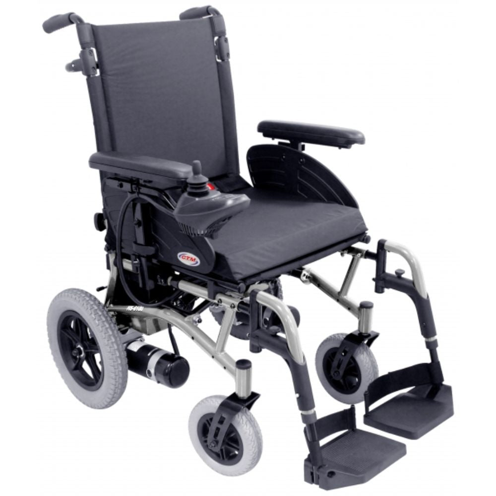 Silla de ruedas eléctrica CTM Mod. 6100 con respaldo alto, reposabrazos y ruedas grandes
