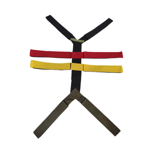 Correa pulpo con bandas elásticas cruzadas: rojo, amarillo y negro, con correas verde oliva