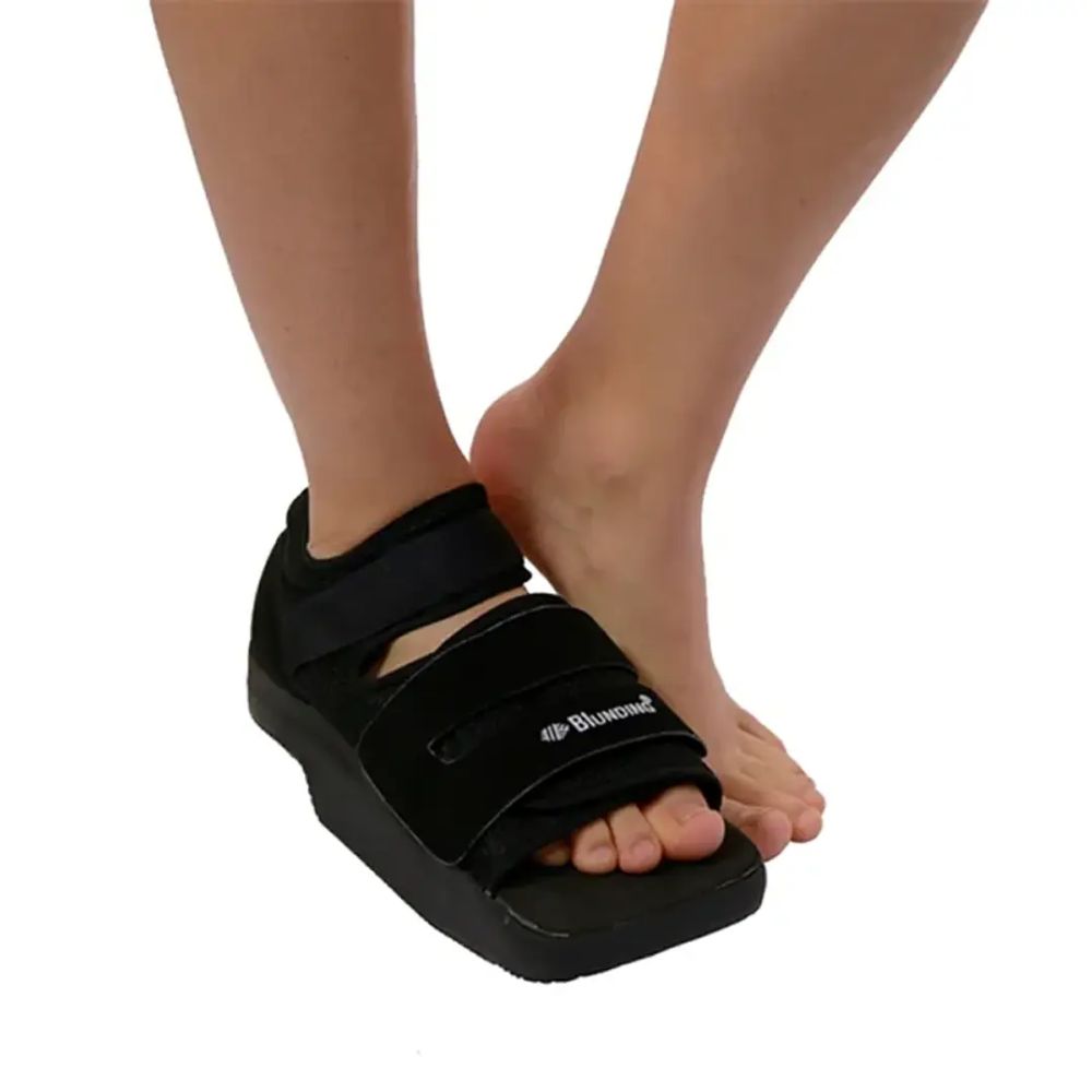 Zapato abierto MI-20 Blunding negro con doble tira ajustable y suela gruesa